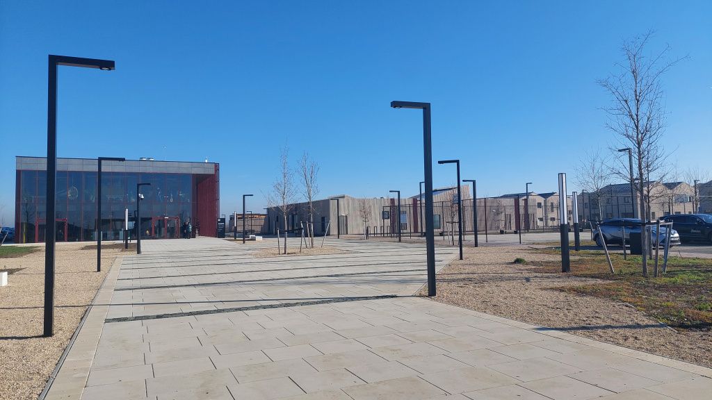 GALERIE FOTO | Cum arată "žacasă" la David Popovici, în complexul unde au numit o piscină dup - Imagine 10