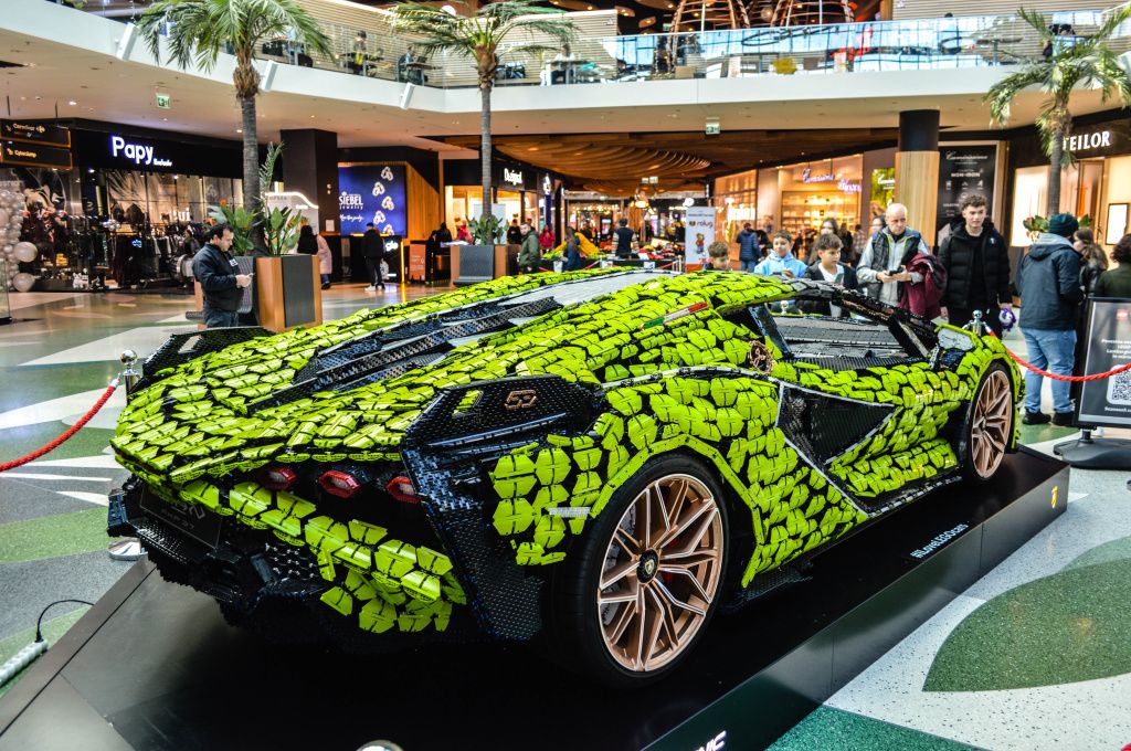 GALERIE FOTO | Replică de Lamborghini făcută din 400.000 de piese Lego - Imagine 5