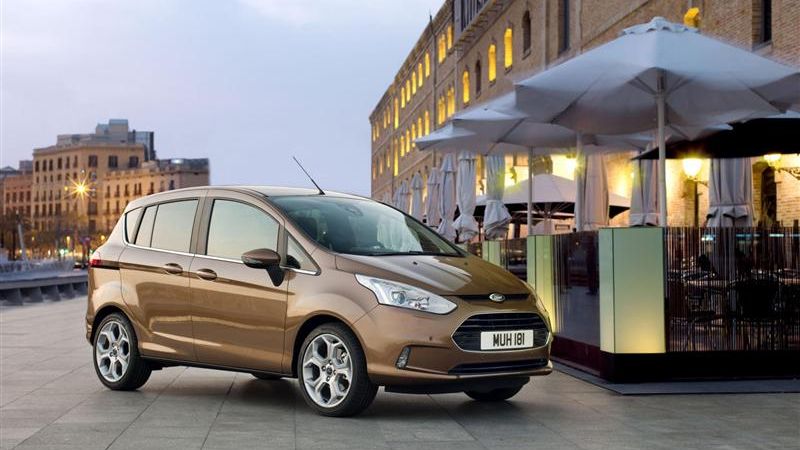 Ford renunta la modelul B-MAX fabricat exclusiv la Craiova si anunta angajari noi pentru demararea proiectului EcoSport