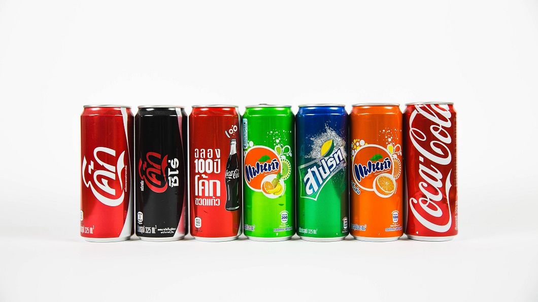 Românii consumă mai puține răcoritoare cu conținut de zahăr decât media UE