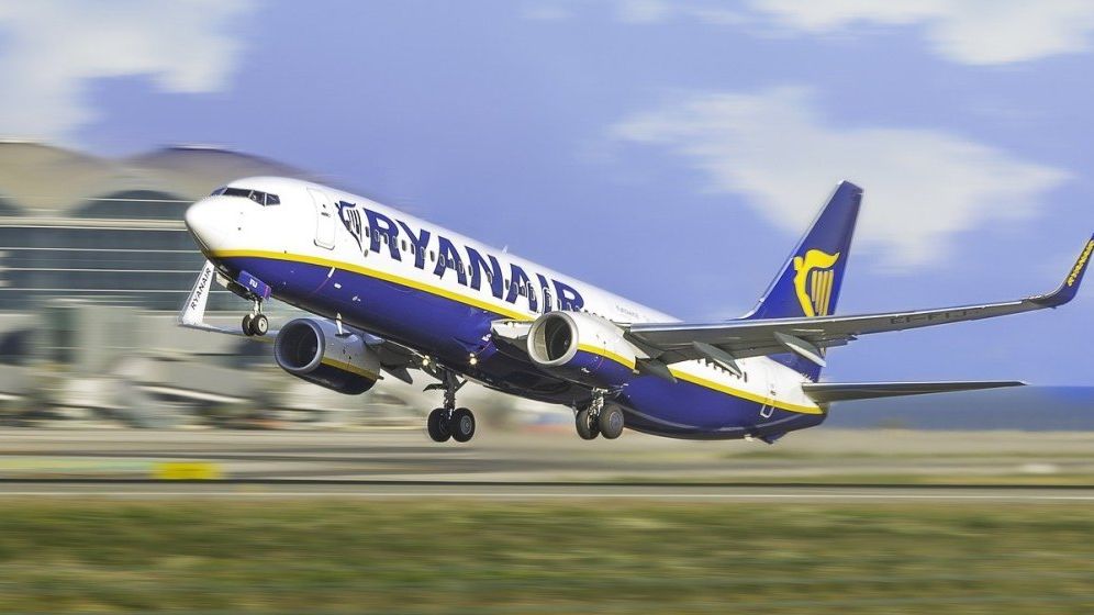 Probleme la Ryanair: Compania a înrăutățit previziunile pentru anul viitor