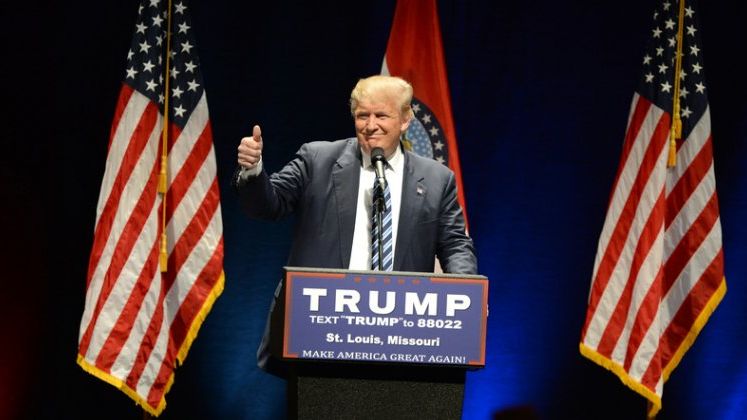 Donald Trump il acuza pe Barack Obama ca a interceptat comunicatii la Trump Tower inainte de alegerile de anul trecut