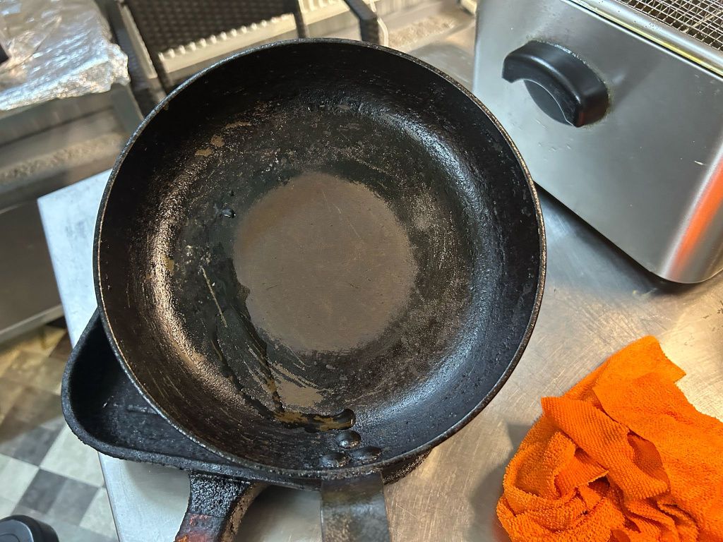 FOTO | Raid ANPC în Apaca: amenzi, restaurante închise și gândaci surprinși la masă - Imagine 11