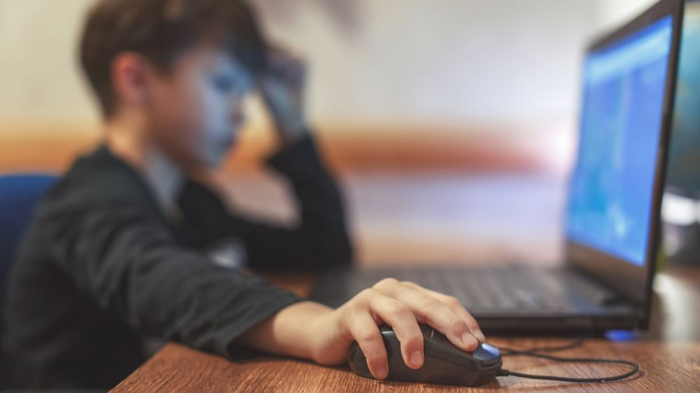 Elevii din România au participat la faza de pretestare PISA 2022, pentru prima oară administrată computerizat
