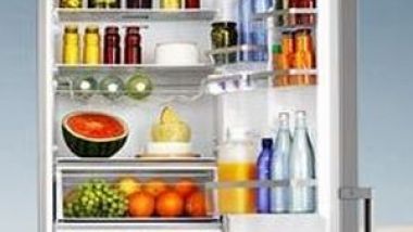 Bucatarie ingusta si consum mare? Samsung a lansat o gama compacta de frigidere economice