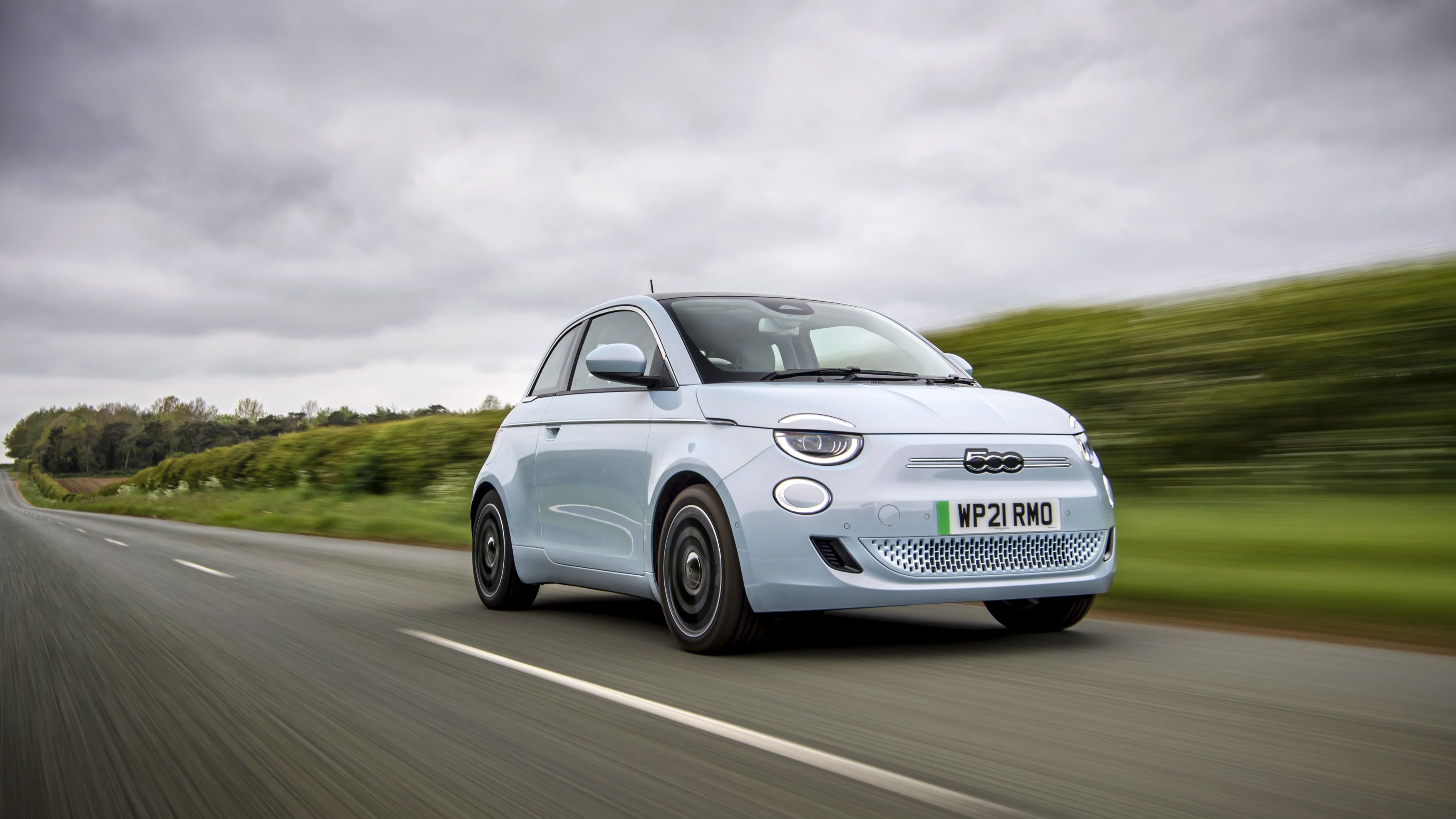 Stellantis confirmă lansarea lui Fiat 500 Hibrid, bazat pe varianta electrică. Unde va fi produs și cât va costa