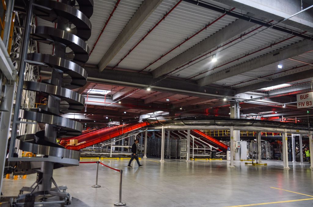 GALERIE FOTO | Cum arată cel mai mare centru logistic al Sameday - Imagine 71