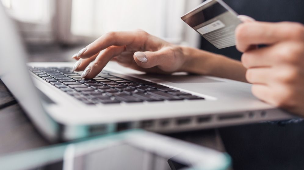 Ce noi servicii 100% online devin posibile la BRD și căror clienți se adresează