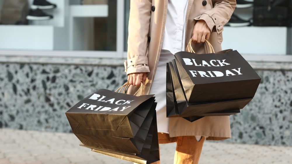 Mai cred românii în reducerile de Black Friday? Suma pe care ar pune-o la bătaie pentru eveniment