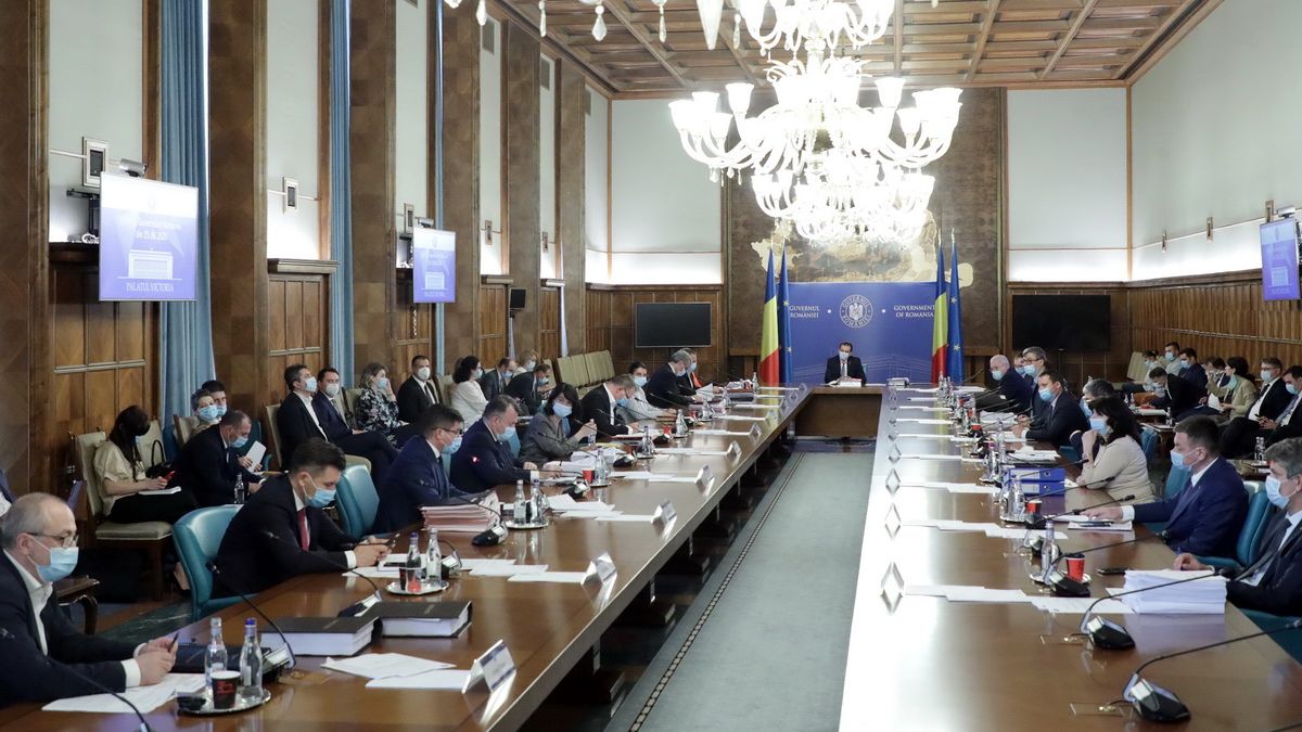 Este bun programul de relansare economică propus de PNL? Ce spun specialiștii din piață și mediul de afaceri