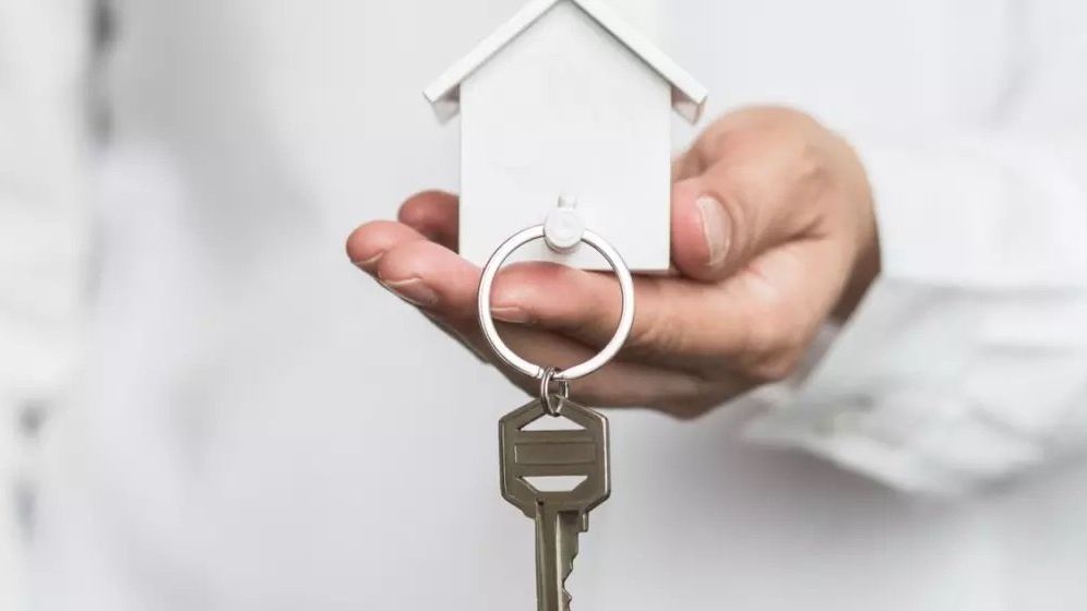 Colliers: Creșterea dobânzilor a redus apetitul românilor pentru creditele ipotecare. Tranzacțiile de apartamente, în scădere