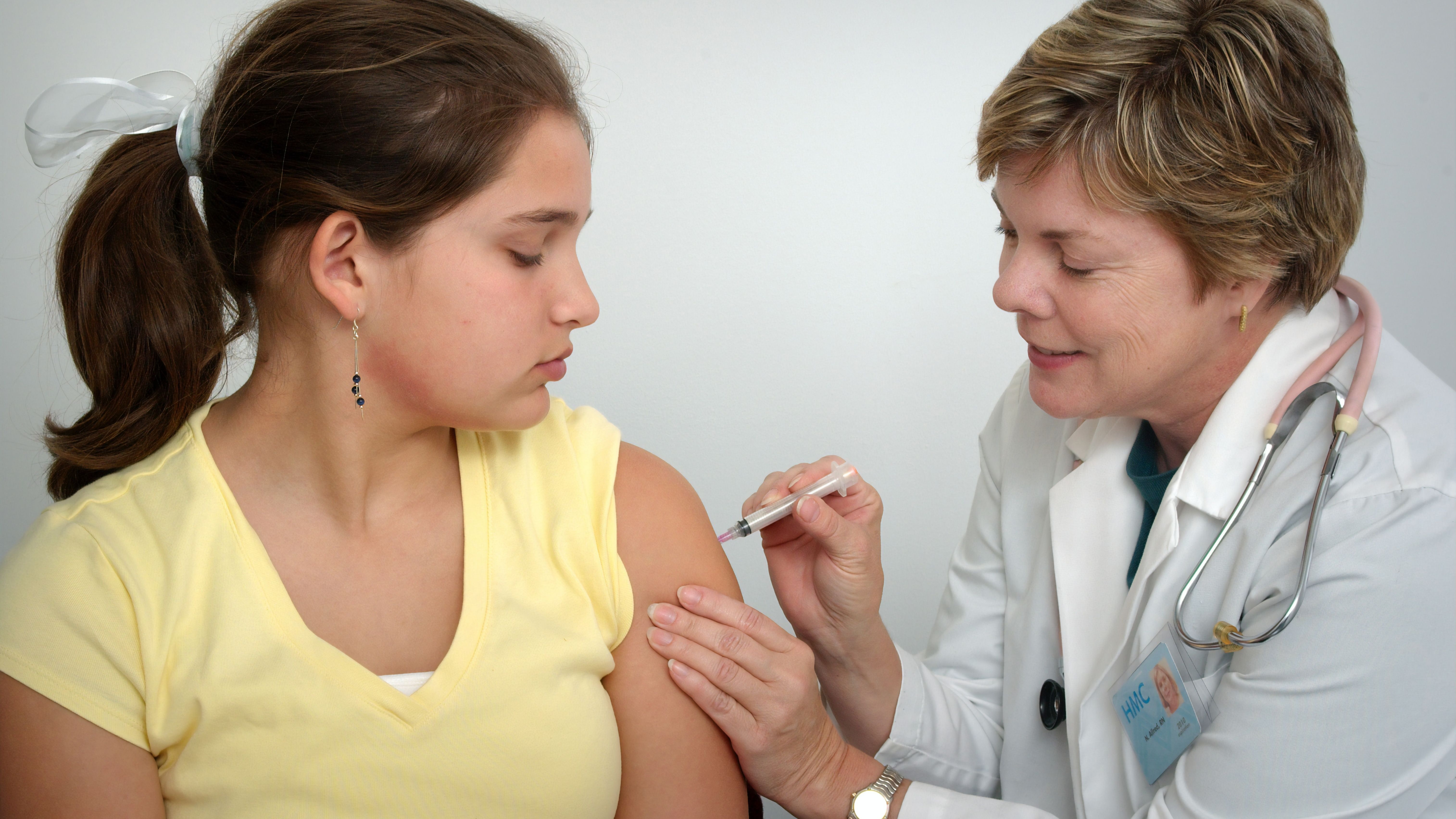Ministerul Sanatatii va incepe vaccinarea gratuita impotriva HPV din luna ianuarie