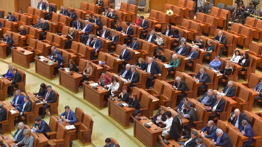 PSD vrea sa interzica cuvintele "penal" si "puscariabil"