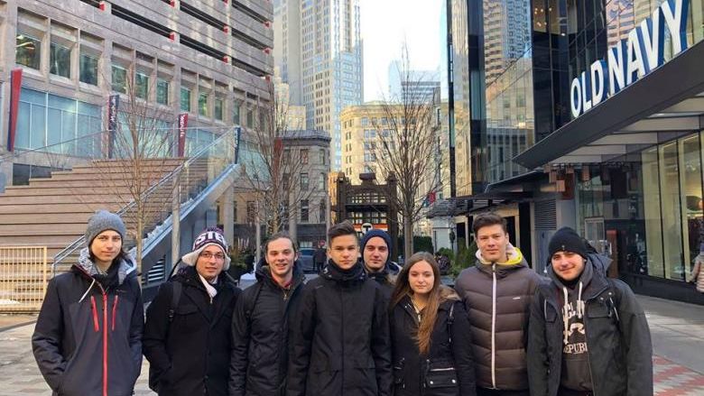 Elevi din Timisoara, finala de competitie la NASA: statul nu ii sprijina DELOC
