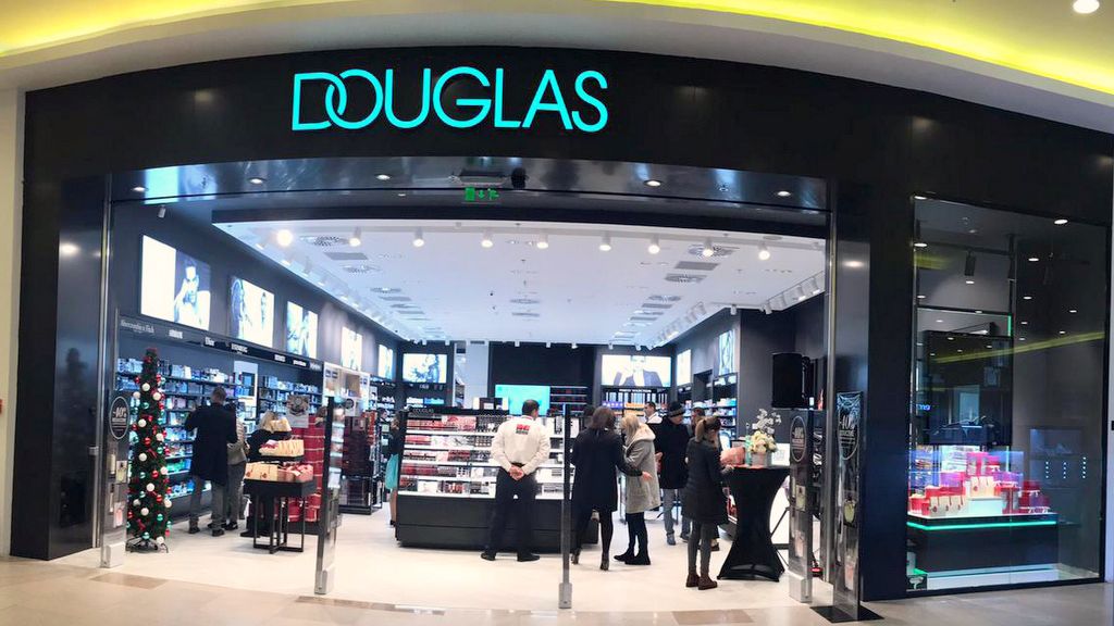 Douglas deschide prima parfumerie din orasul Suceava