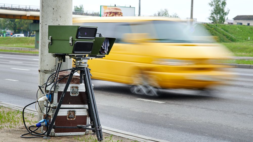 Ministerul Transporturilor vrea să reintroducă radarele fixe, împins de PNRR
