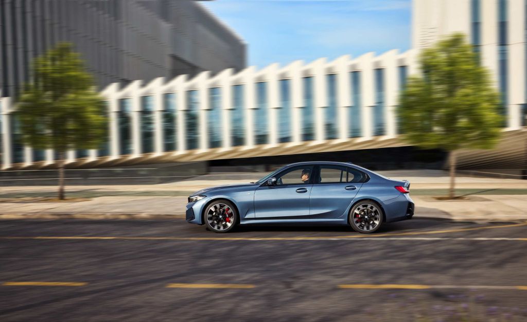 GALERIE FOTO | BMW prezintă noul facelift pentru Seria 3 - Imagine 1