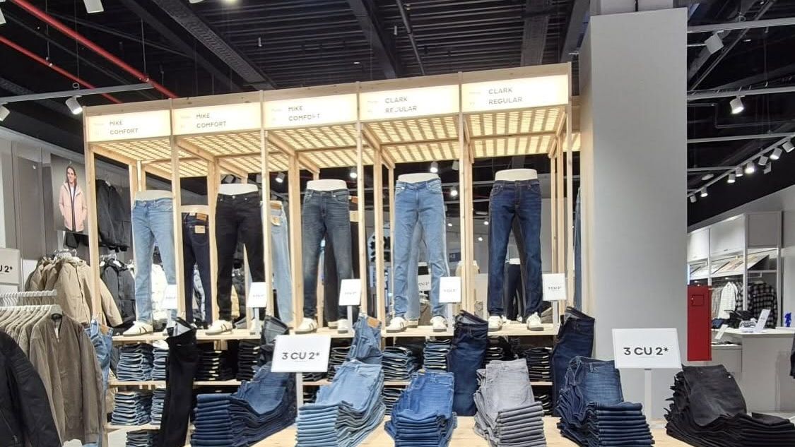 Un nume greu din moda internațională a deschis magazin și în București. Cu ce oferte vine gigantul danez
