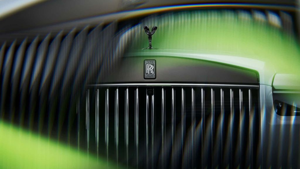 GALERIE FOTO | Rolls-Royce a prezentat facelift-ul pentru SUV-ul de lux Cullinan - Imagine 20