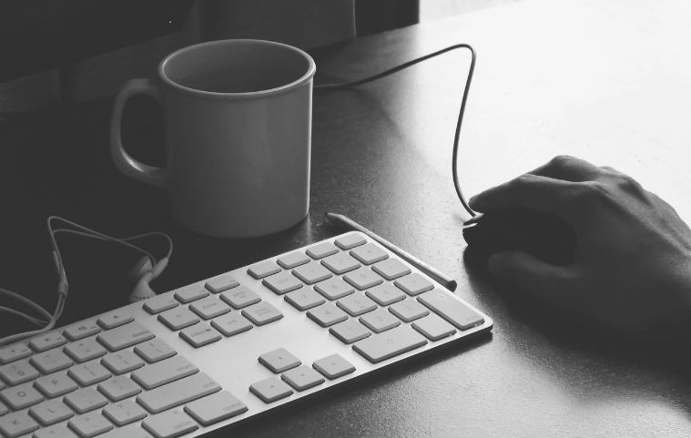 România are internet, dar nu și competențe digitale. Diferența uriașă față de media UE