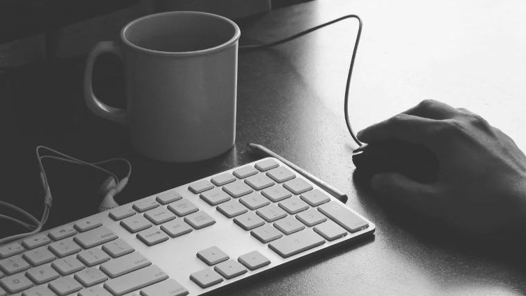 O treime dintre utilizatorii de Internet si-ar vinde datele personale unei persoane necunoscute