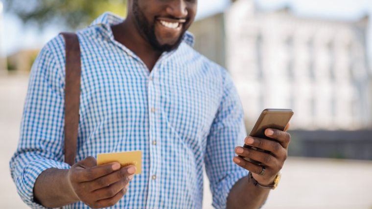 Bank of Cyprus se pregateste sa lanseze "cardurile viitorului": Vei face plati folosindu-te de amprenta