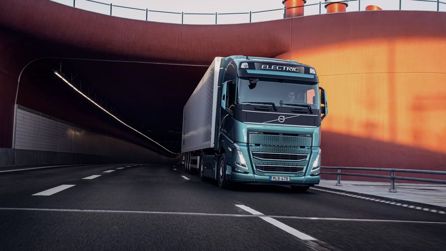 Volvo va lansa un camion 100% electric cu o autonomie de 600 de kilometri, dublu față de modelele din prezent