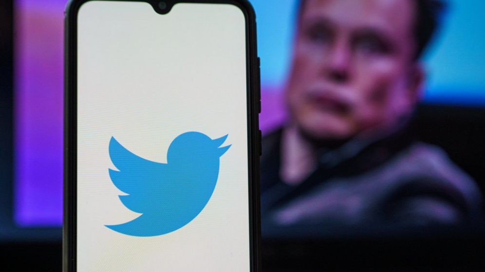 Elon Musk s-a răzgândit: vrea să cumpere Twitter la prețul stabilit inițial