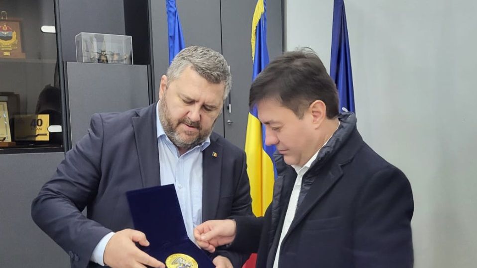 Surse: Directorul Romarm, plasat sub control judiciar în dosarul în care este implicat și Victor Pițurcă