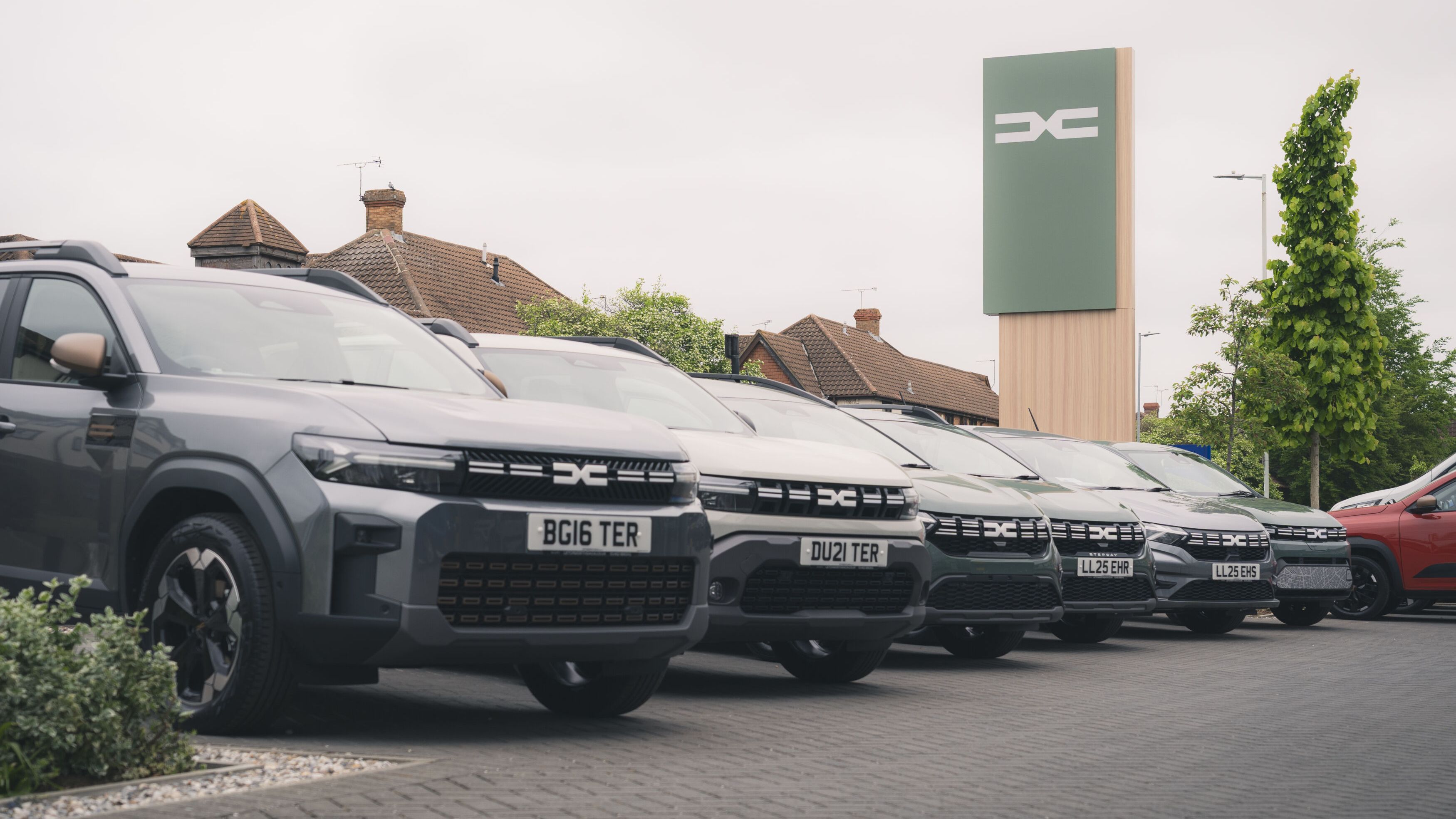 Dacia reduce prețurile modelelor Bigster și Duster făcute în România pe o importantă piață din Europa