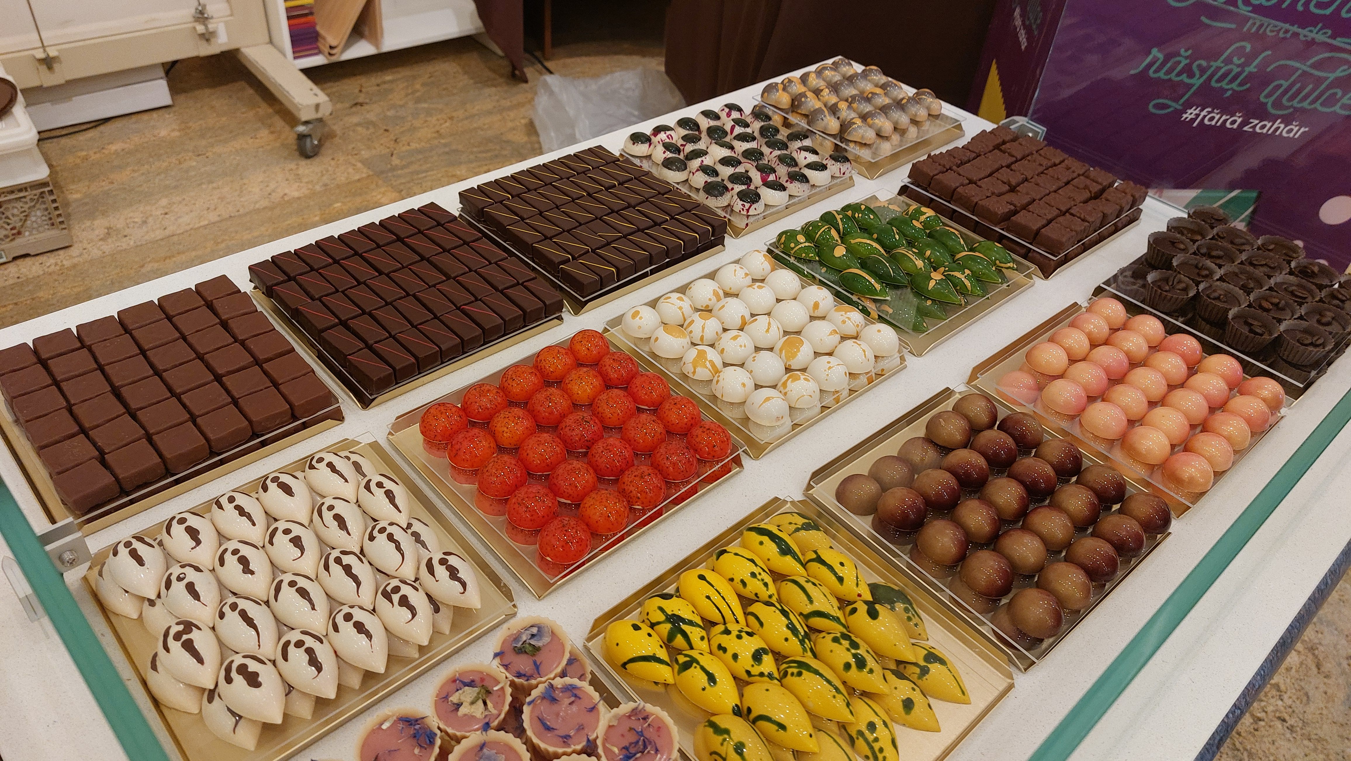 Un român consumă peste 2,3 kg de ciocolată pe an. Cumpărăm în special pentru a face cadouri