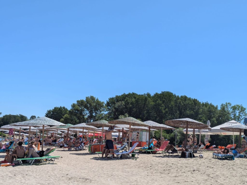 Samskara Beach: Cum arată plaja cu prețuri decente din apropierea Bucureștiului - Imagine 6