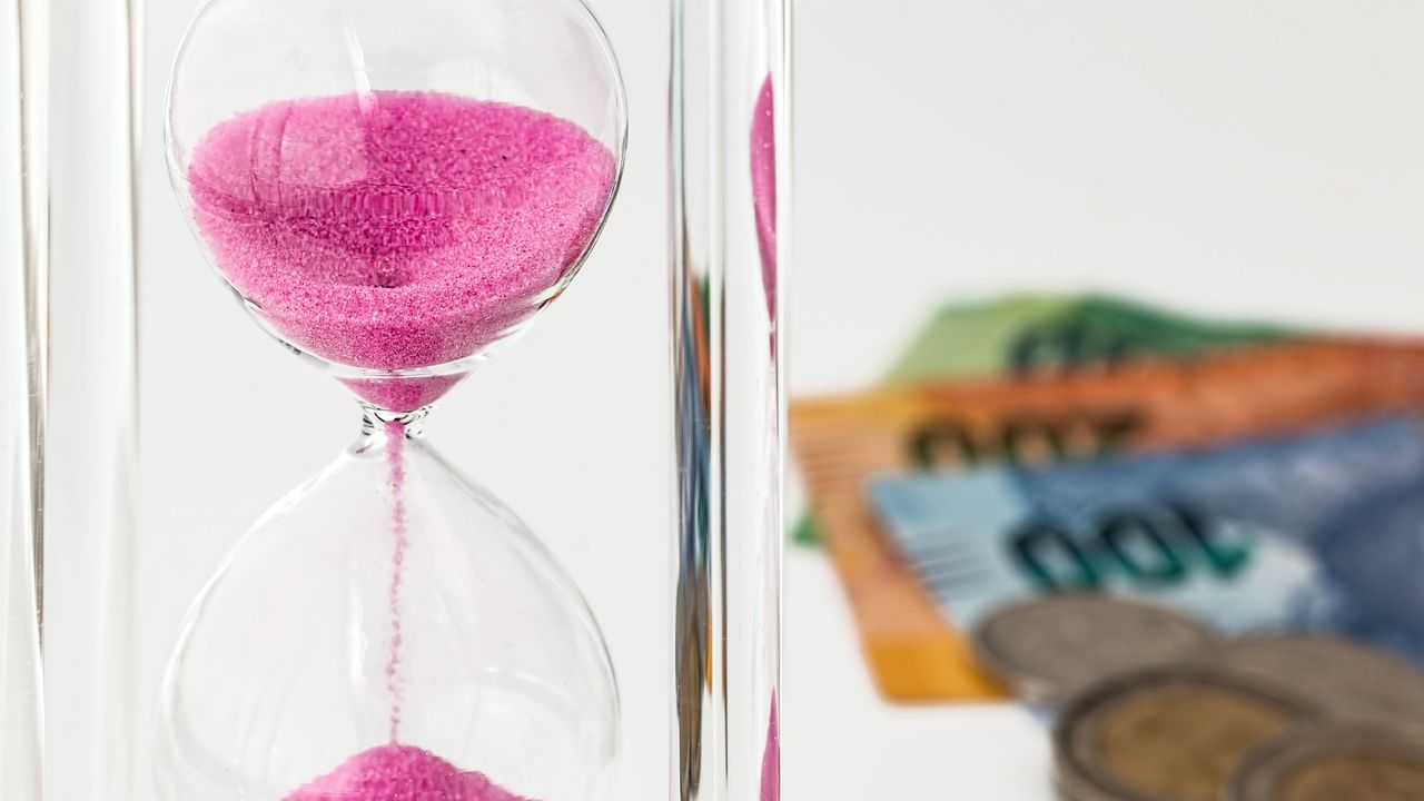 O bancă crește dobânda la depozitele bancare: Oferă 7,2% la depozitul pe 7 luni