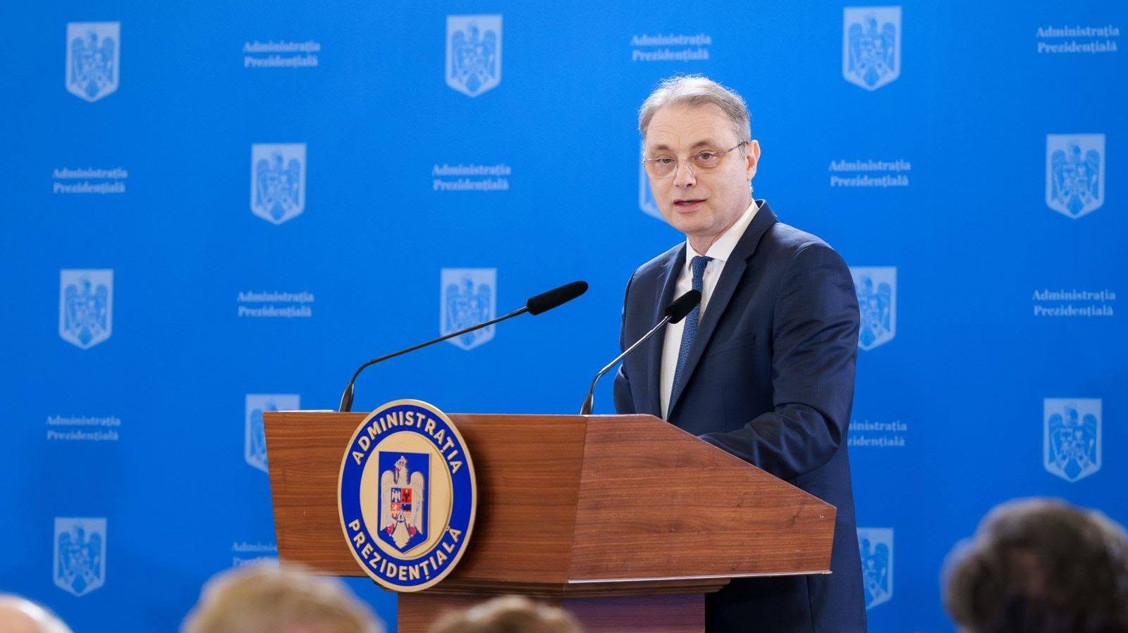 Luca Niculescu, desemnat oficial candidat la funcția de premier. Decretul a fost publicat în Monitorul Oficial