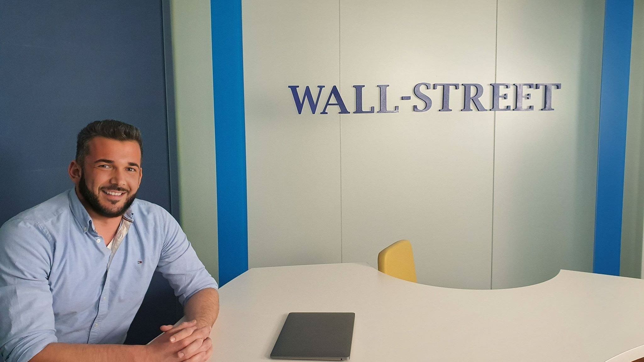 Lucian Cramba, co-fondator Beez: Cei mai buni utilizatori în aplicație sunt din generația millennials; 70% au înrolat cardul Revolut