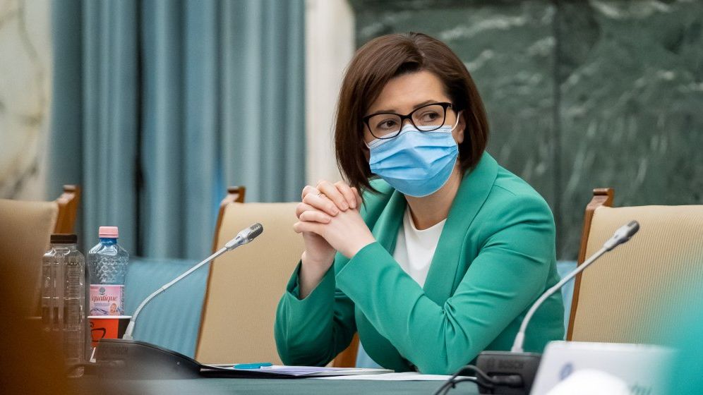 Un nou scandal legat de dezinfectanți diluați în spitale: peste 400 de litri, restrași din unitățile sanitare