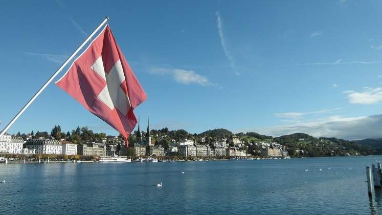 Elvetia si-a retras oficial cererea de aderare la Uniunea Europeana