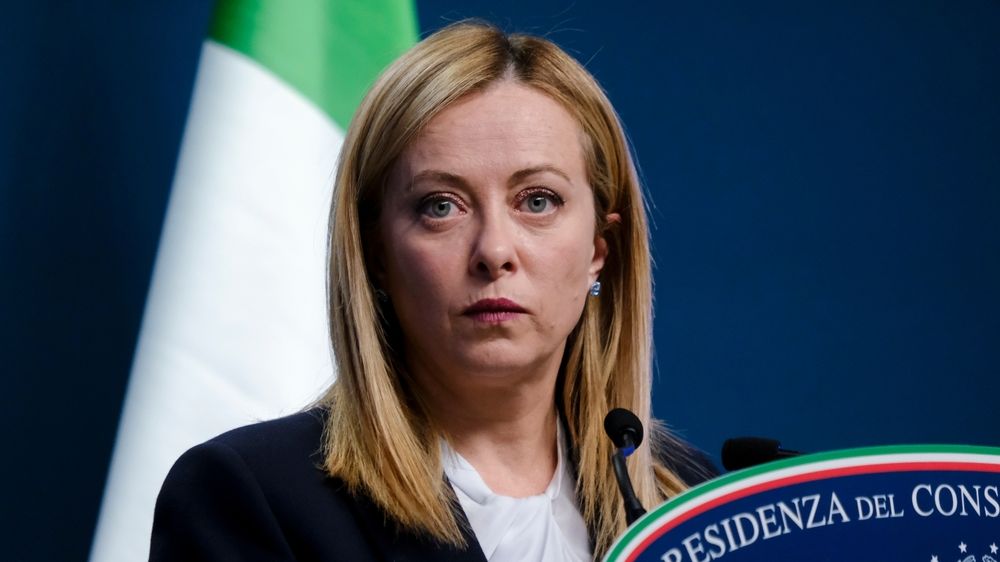 Meloni bate recordul lui Berlusconi: guvernul său este cel mai longeviv din istoria Republicii Italiene