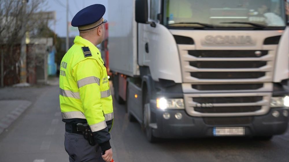 Aglomerație în vama Nădlac: cozi de camioane de până la 5 kilometri