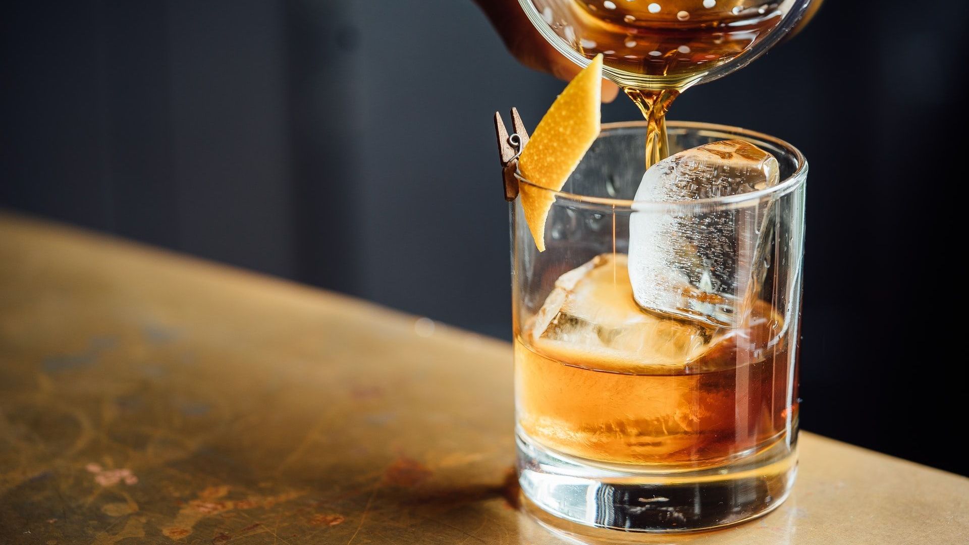(P) Cocktail-uri pe care le poți face cu Jack Daniel’s, pe care trebuie să le încerci