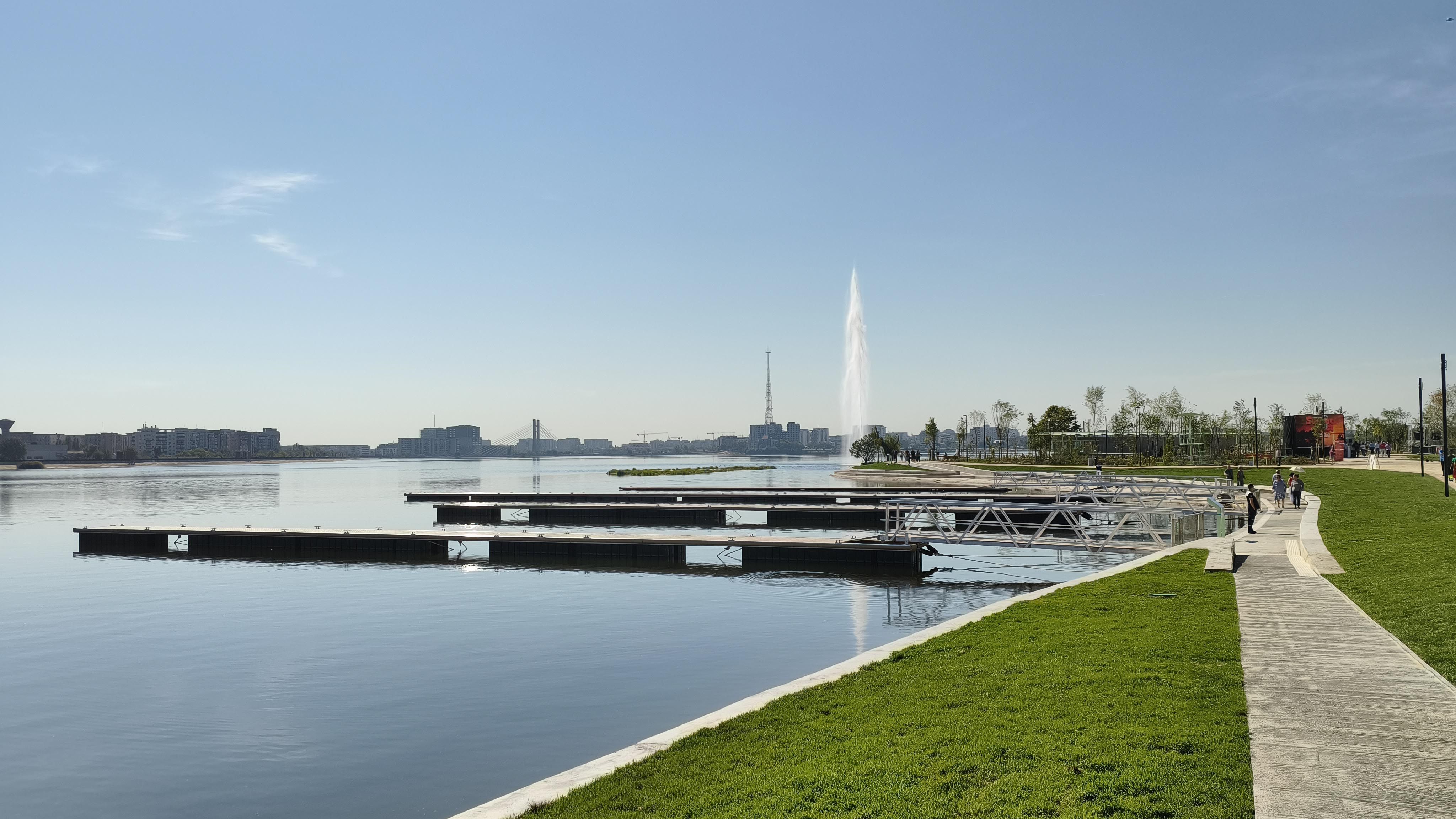 [FOTO] Cum arată insula de pe Lacul Morii după restaurare. Primăria S6 va organiza aici evenimente tot weekendul - Poza 31