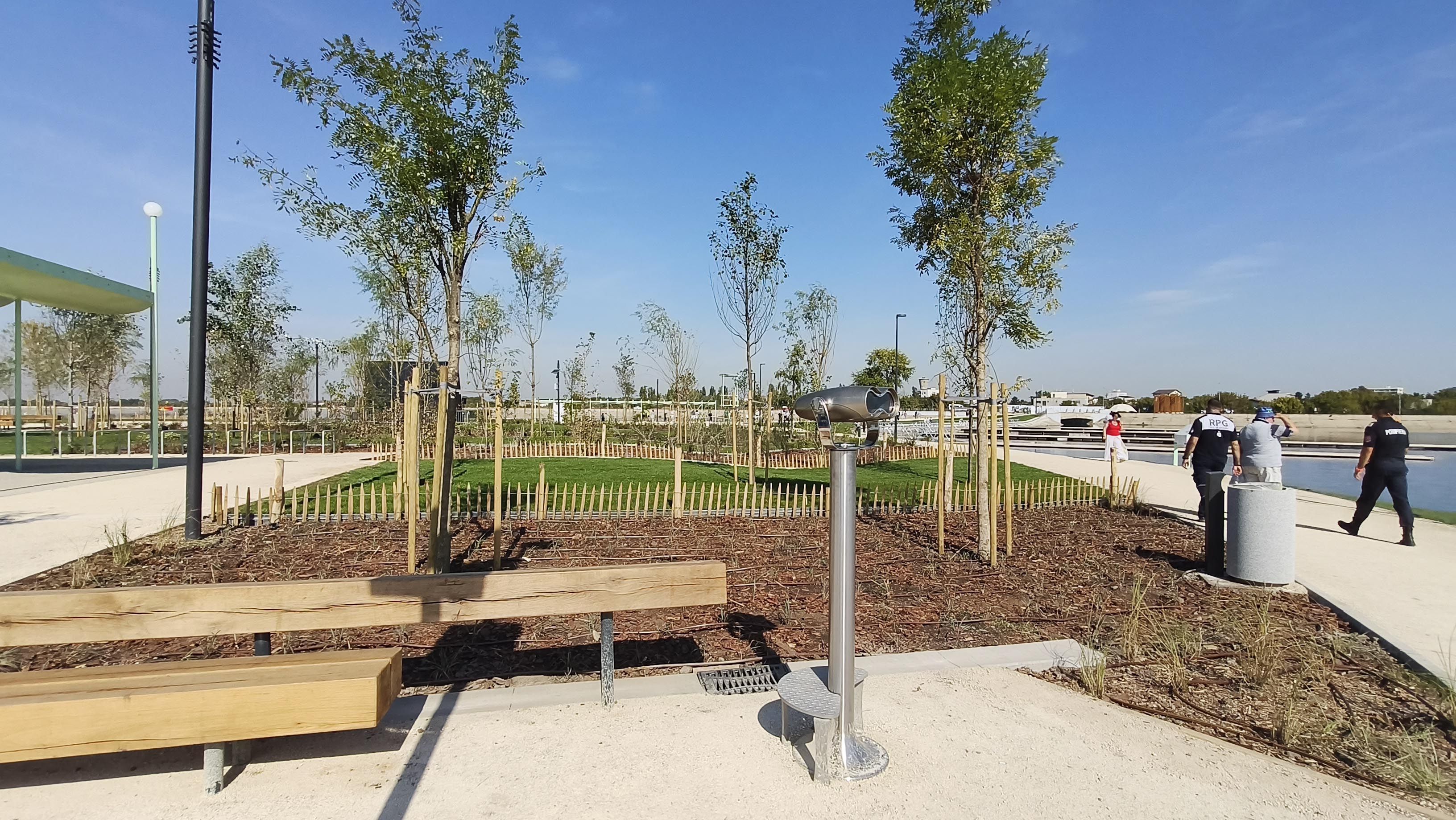 [FOTO] Cum arată insula de pe Lacul Morii după restaurare. Primăria S6 va organiza aici evenimente tot weekendul - Poza 21