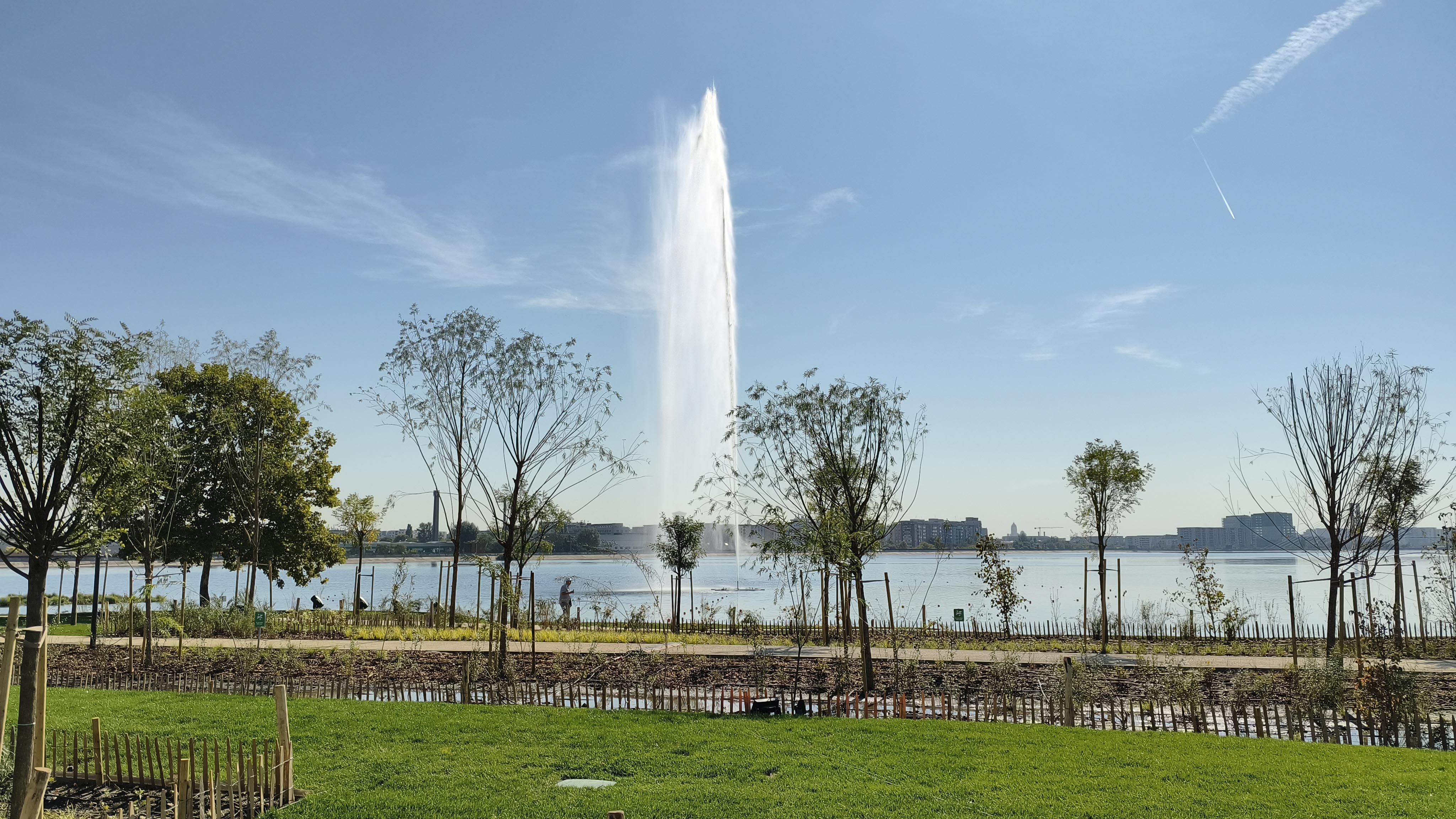 [FOTO] Cum arată insula de pe Lacul Morii după restaurare. Primăria S6 va organiza aici evenimente tot weekendul - Poza 10