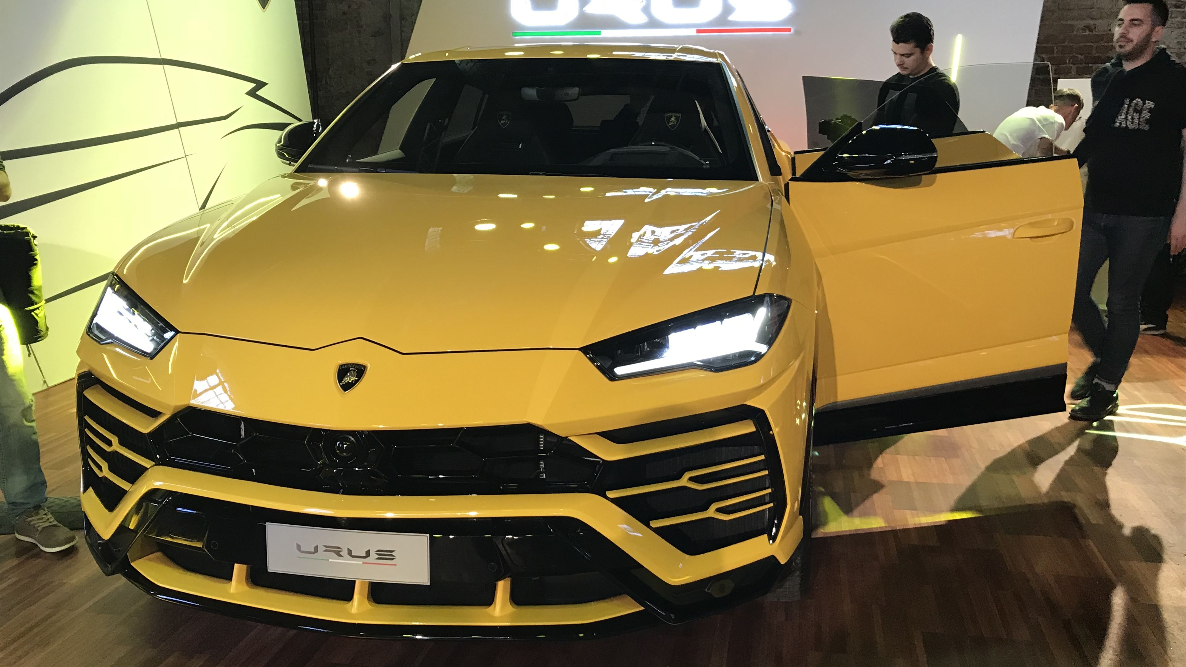 Lamborghini Urus, cel mai rapid SUV din lume, a fost prezentat la Bucuresti