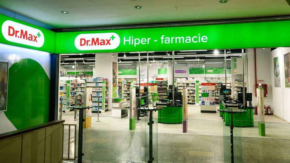 Se deschide prima Hiper - farmacie Dr.Max din România