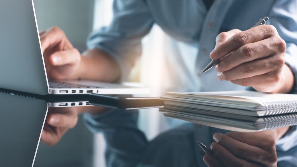 Ce condiții trebuie să îndeplinești pentru a lua un credit de la o bancă din România în 2021