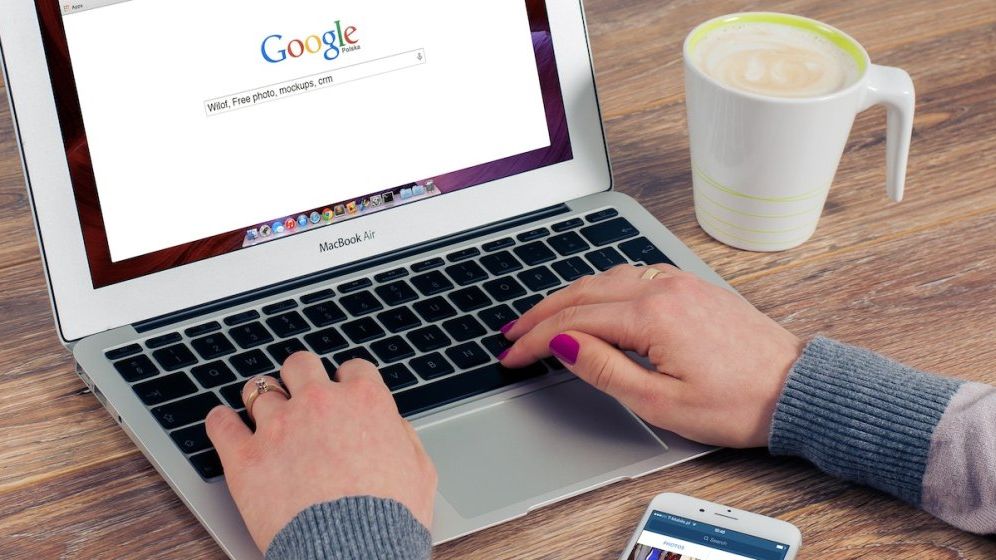 FT: Google ar putea lansa abonamente pentru „serviciile premium” care includ Inteligența Artificială