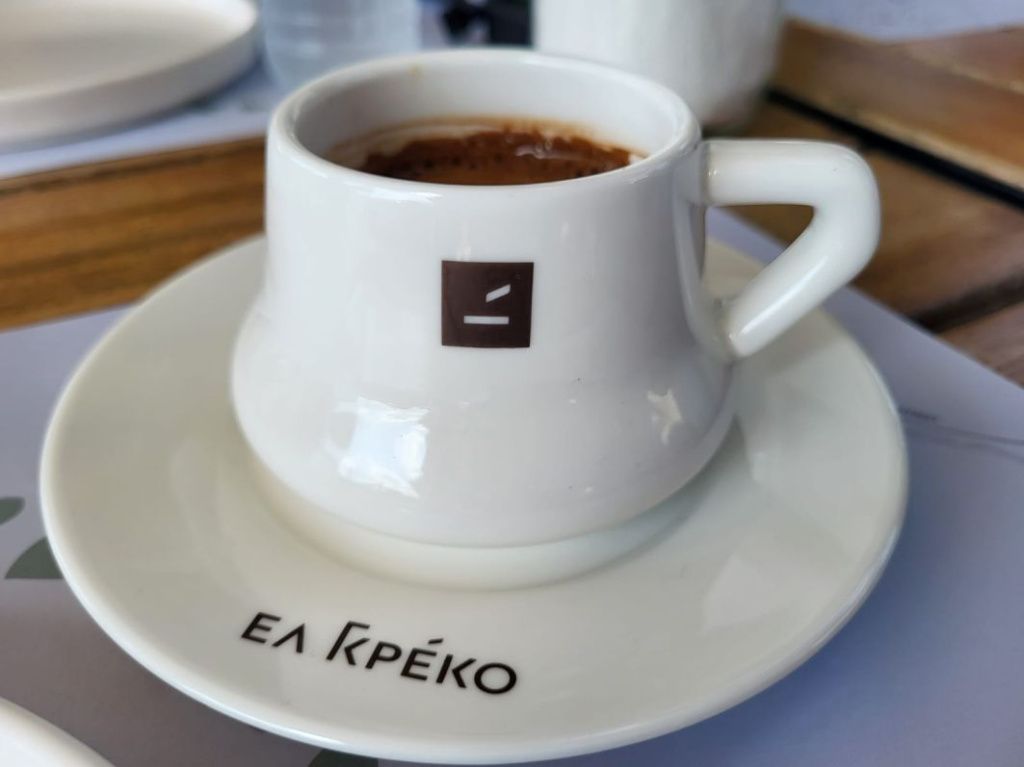 Skiathos, micuța insulă din Marea Egee cu păduri de pin, plaje premiate și povești medievale - Imagine 5