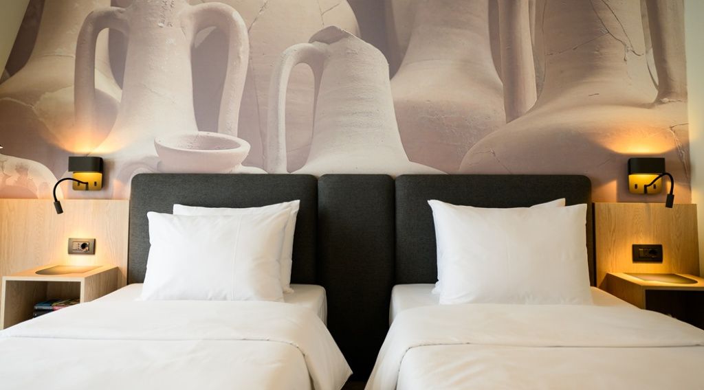 FOTO | Se deschide primul hotel internațional din Alba Iulia - Imagine 3