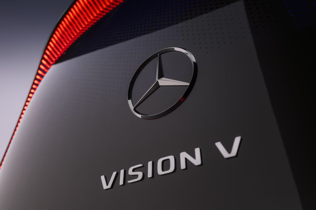 Lux, eleganță și tehnologie fără frână: Mercedes Benz dă startul unei noi ere premium în co - Imagine 16